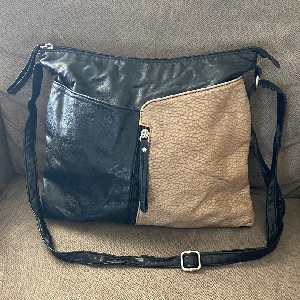 Marc Fisher Black Tan Colorblock Crossbody Bag Zipper Pocket